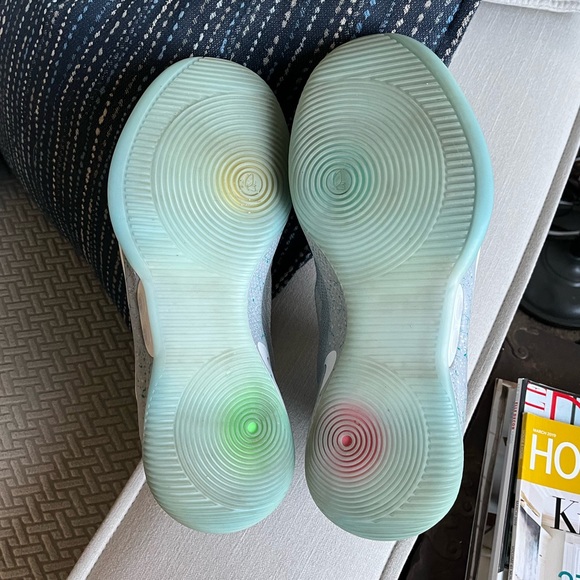 Nike Adapt BB “Mag” Sneakers - Picture 14 of 16